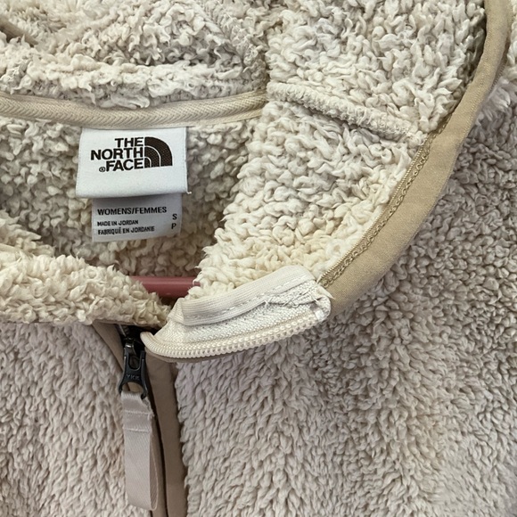 The North Face Cream Sherpa Sweatshirt with Hood - Picture 2 of 3